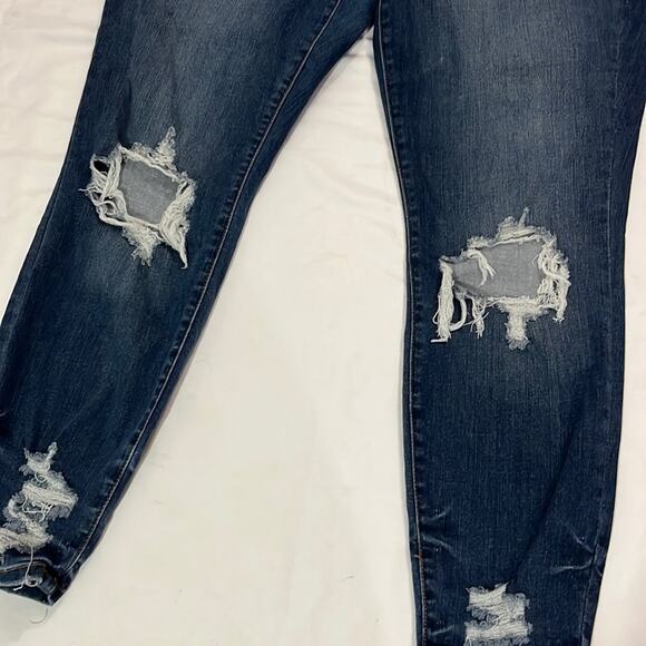 Judy Blue Skinny Fit Distressed Ripped Denim Casual Basic Jeans Plus Size 18W - Picture 2 of 9